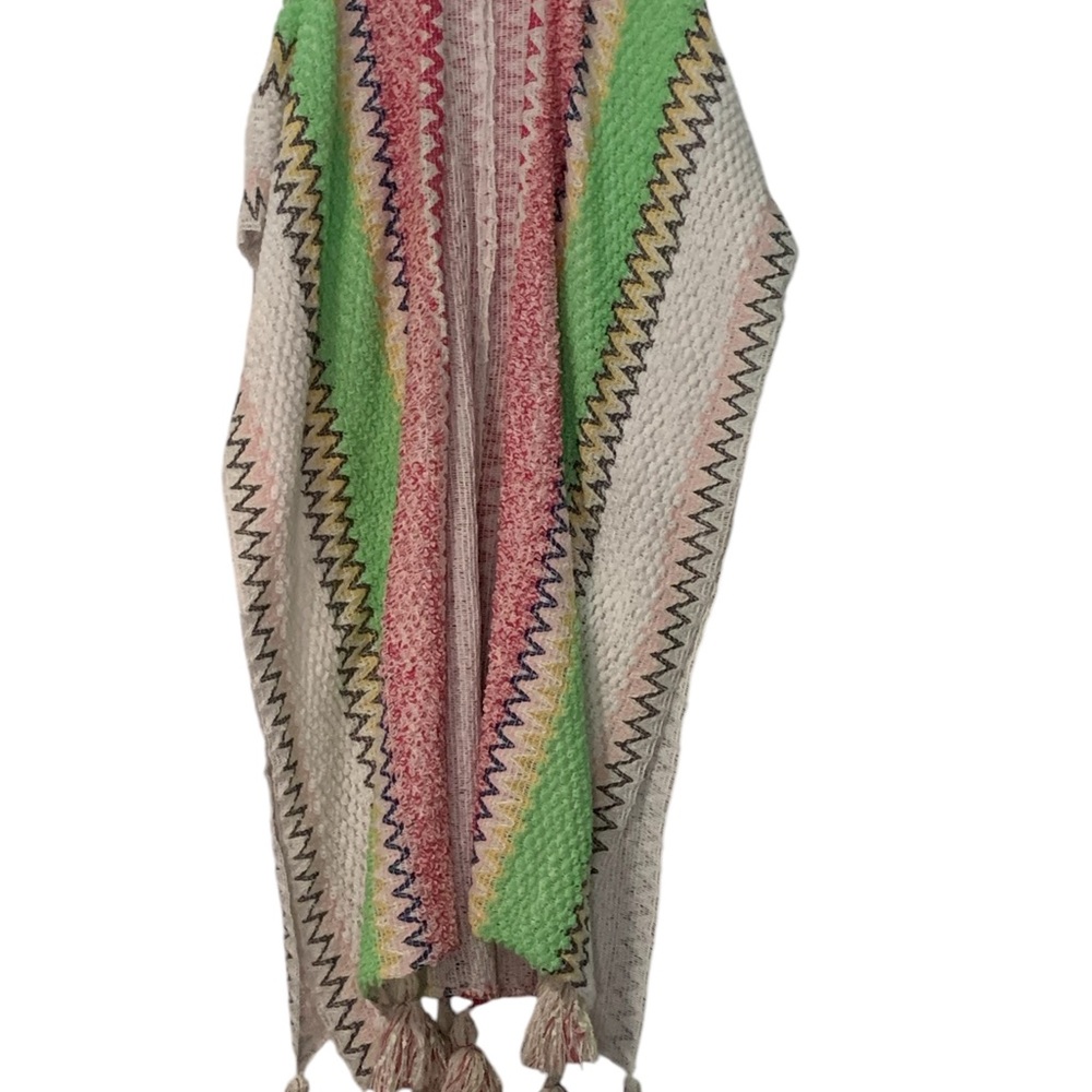 Colorful Zigzag Patterned Shawl